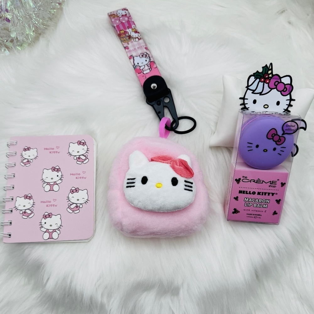 Hello Kitty Accessory Bundle 3 - image 1